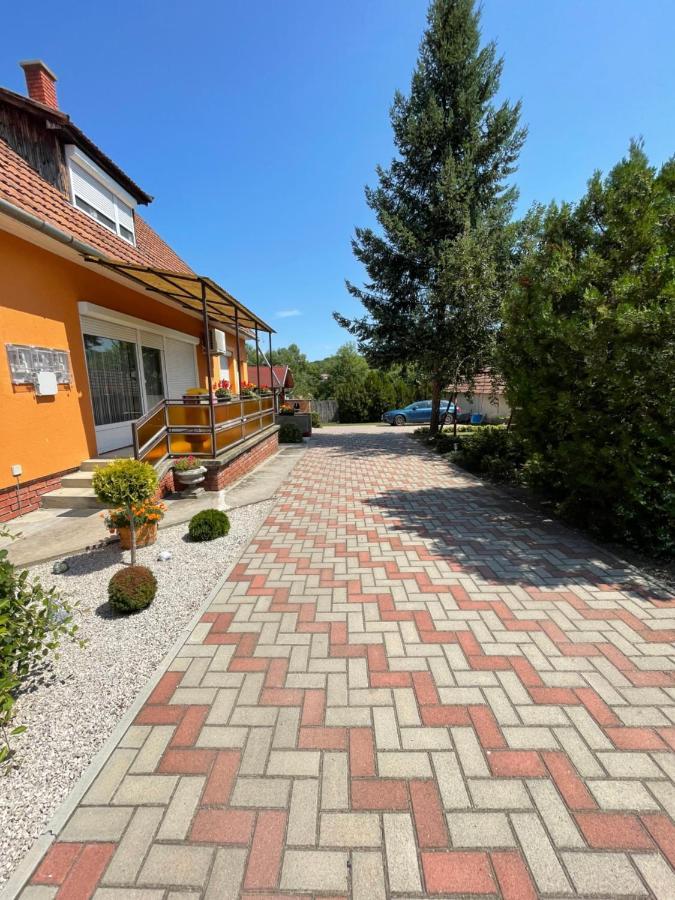 Mira Kucko Apartment Oreglak Exterior foto